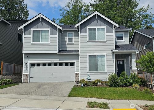12209 9th Pl Se, Lake Stevens, WA, 98258-8600 | Card Image