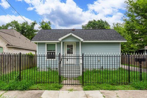 3007 Tuam St, Houston, TX, 77004-1829 | Card Image