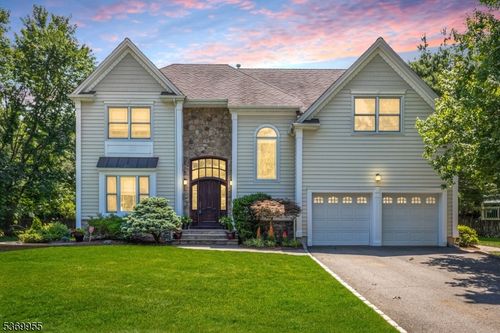 1 Fox Ct, Scotch Plains, NJ, 07076-2433 | Card Image