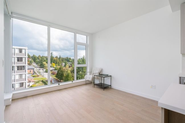 803 - 555 Sydney Avenue, Condo with 1 bedrooms, 1 bathrooms and 1 parking in Coquitlam BC | Image 2