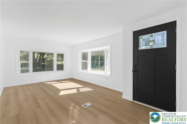 1225 Meyer Dr, House other with 3 bedrooms, 2 bathrooms and null parking in WALNUTPORT PA | Image 7
