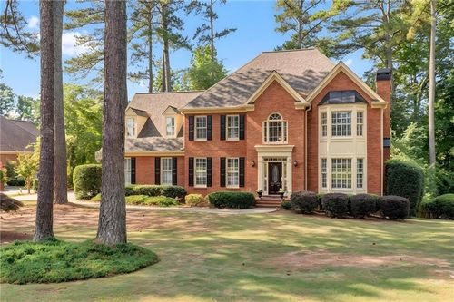10100 Twingate Dr, Johns Creek, GA, 30022-5589 | Card Image