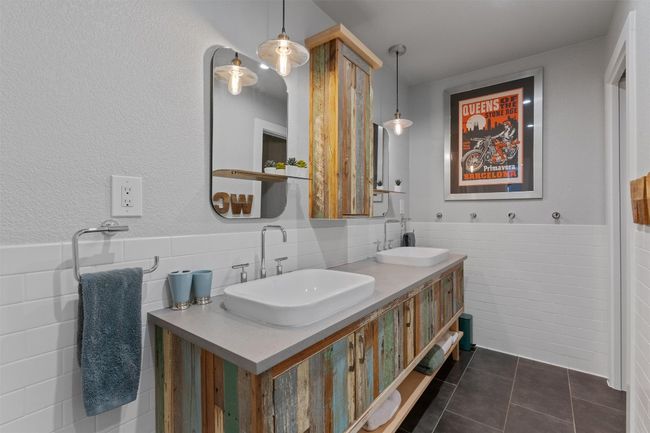 10933 Beachmont Ln, House other with 5 bedrooms, 3 bathrooms and 2 parking in Austin TX | Image 21