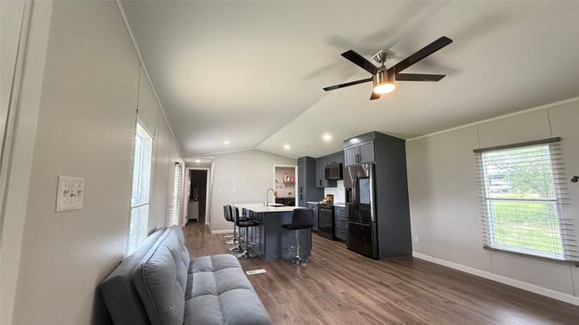 5904 Falcon Ct N, House other with 3 bedrooms, 2 bathrooms and null parking in Joshua TX | Image 4