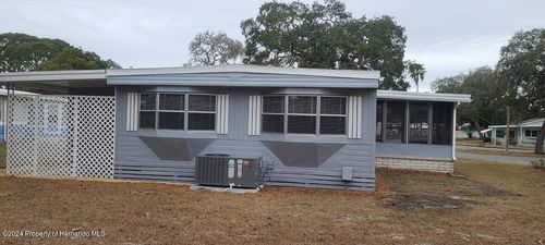 7496 Highpoint Blvd, Brooksville, FL, 34613-7362 | Card Image