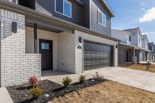 717-717 Sun Meadows Loop, Centerton, AR, 72719-9630 | Card Image