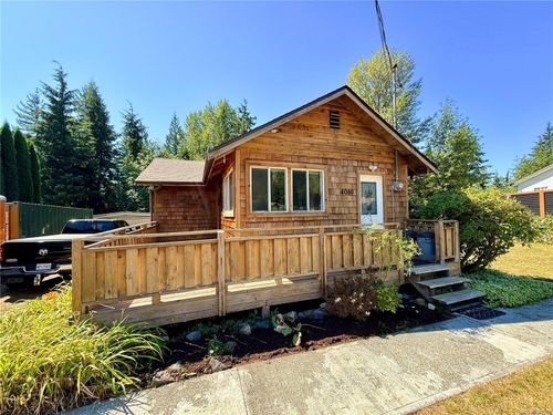 4069 Nimpkish Cres, Woss, BC, V0N3P0 | Card Image