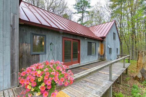 559 Parker Hill Rd, Bellows Falls, VT, 05101 | Card Image