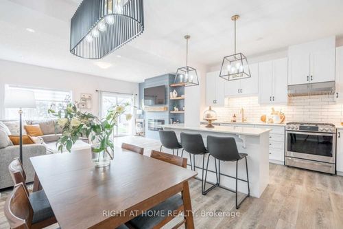 2-5080 Connor Drive, Lincoln, ON, L3J0T3 | Card Image