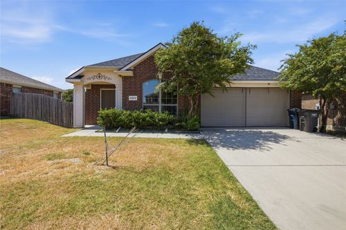 6204 Granite Creek Dr, Fort Worth, TX, 76179-7724 | Card Image