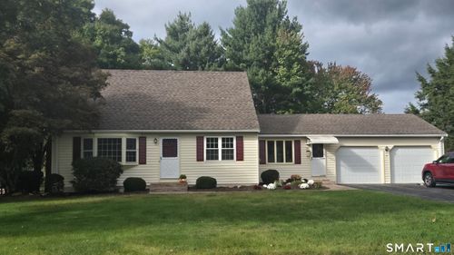 121 Carriage Dr, Manchester, CT, 06040-6612 | Card Image