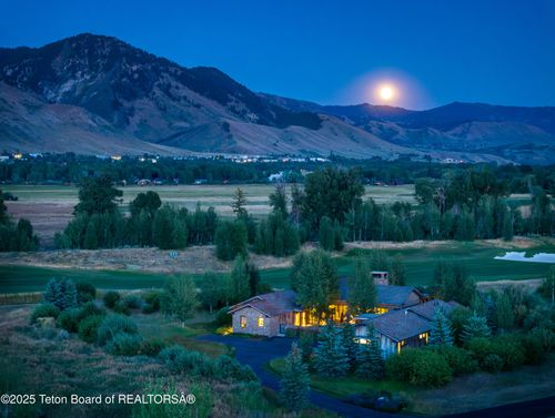3150 S Cody Creek Dr, Jackson, WY, 83001-9529 | Card Image