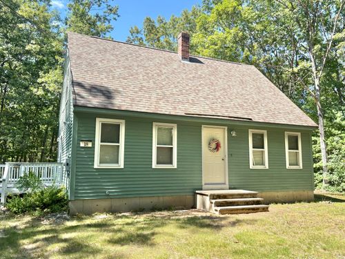 18 Littlefield Dr, Kennebunk, ME, 04043-6133 | Card Image
