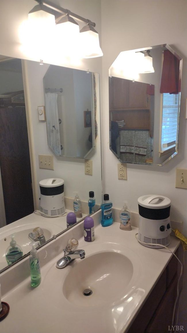 618 Prospect Rd, House other with 3 bedrooms, 2 bathrooms and null parking in Hurt VA | Image 9
