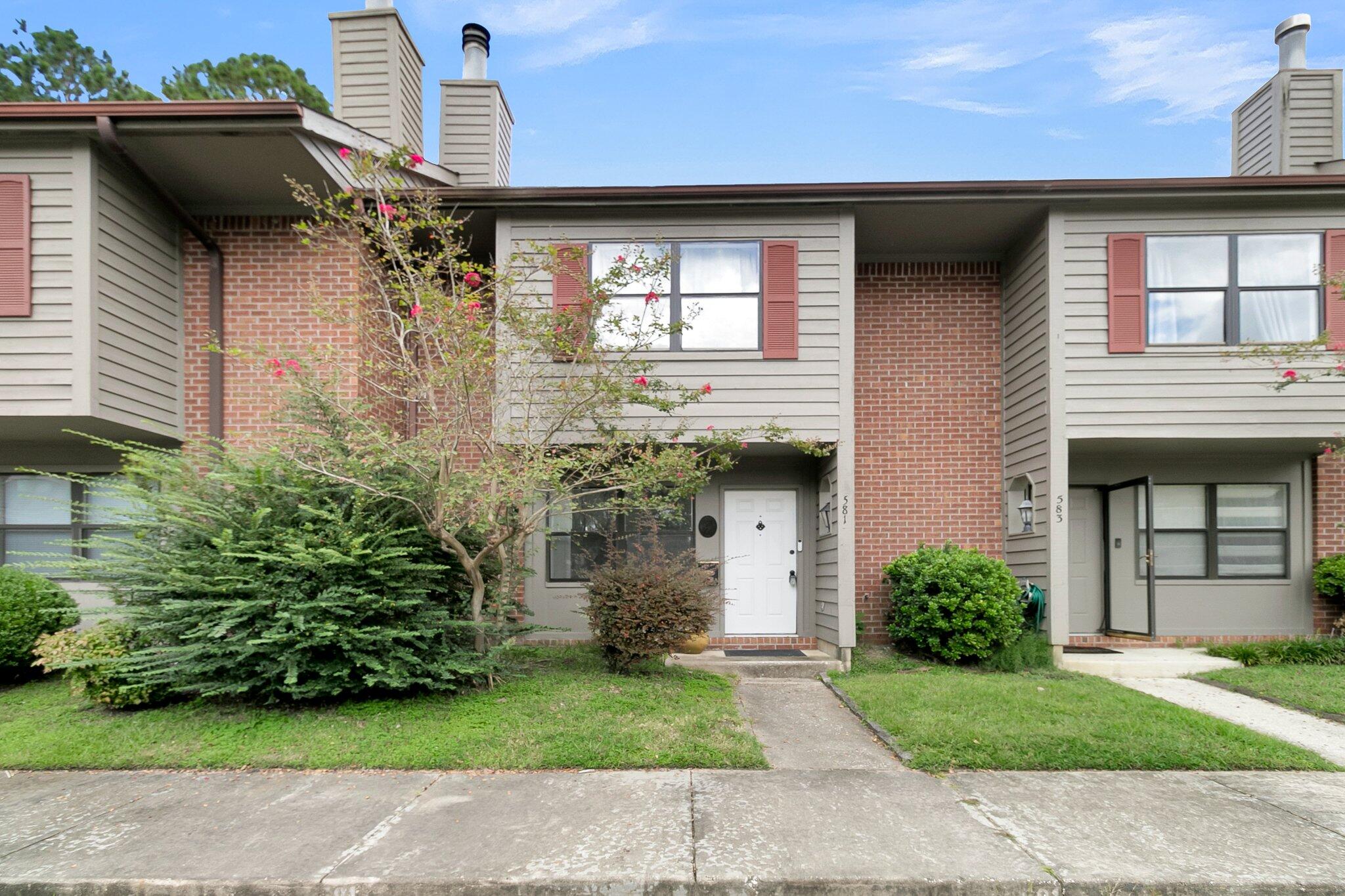 Travelers Blvd, Summerville, SC 29485