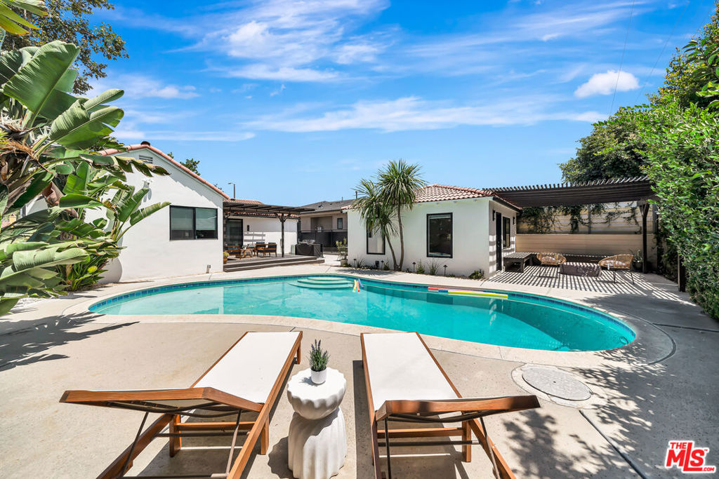 Residential Lease in Los Angeles