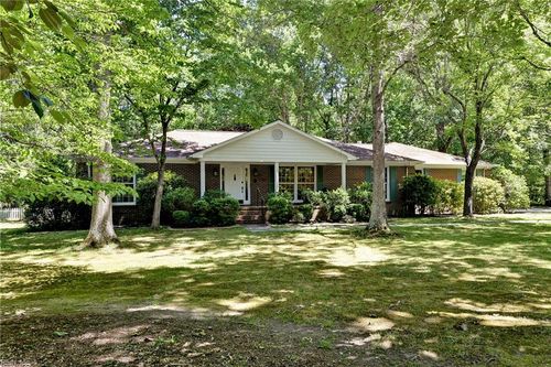 8374 York River Park Rd, Williamsburg, VA, 23188-6700 | Card Image