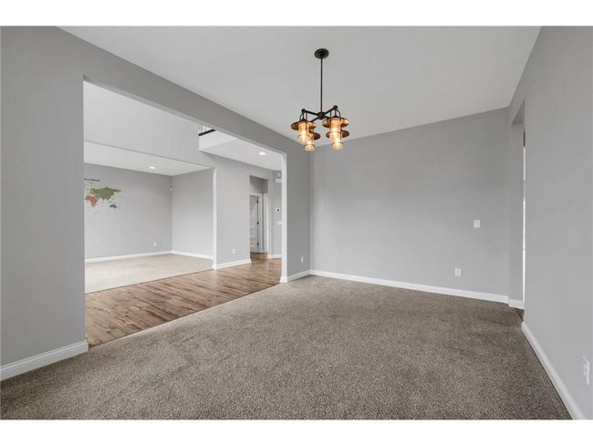 Plenty of space for a large gathering | Image 21