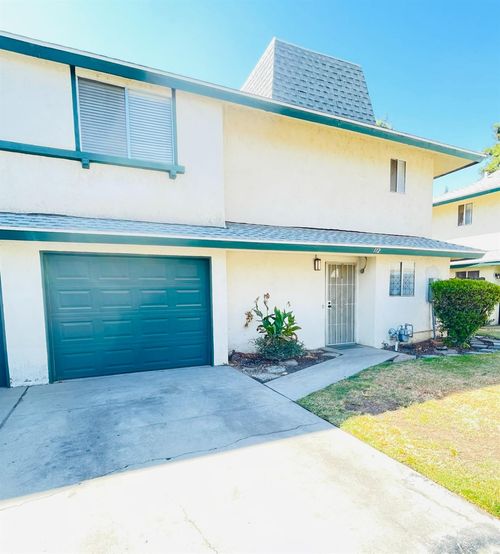 112-4929 N Winery Circle, Fresno, CA, 93726 | Card Image