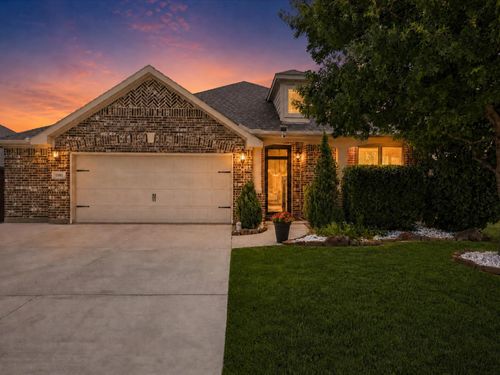 1101 Broken Wheel Trl, Aubrey, TX, 76227-1285 | Card Image