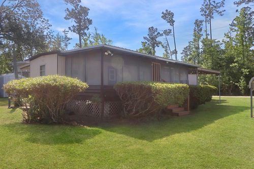 110 Clark St, Wewahitchka, FL, 32465-3022 | Card Image