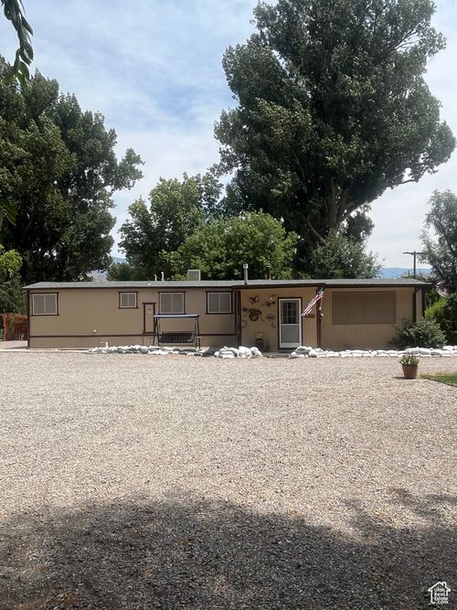 367 E Rio Grande St, Marysvale, UT, 84750-7732 | Card Image