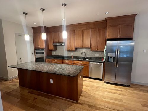 apt-2-150 Adams St, Newton, MA, 02458-4301 | Card Image