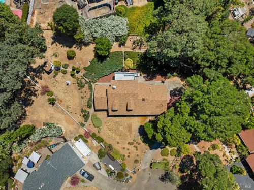 1350 Chateau Pl, Ukiah, CA, 95482-3672 | Card Image