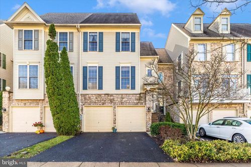 2409 Rippling Brook Rd, FREDERICK, MD, 21701-9379 | Card Image