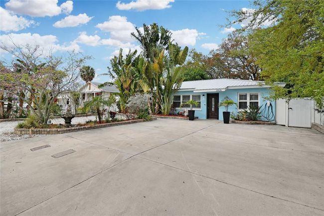 1906 2 Nd St, House other with 3 bedrooms, 2 bathrooms and null parking in INDIAN ROCKS BEACH FL | Image 5
