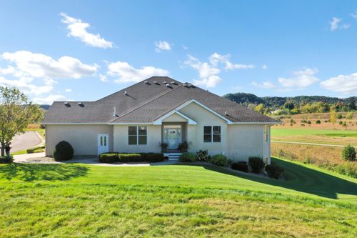 715 Hazelnut Way, Lake City, MN, 55041-2220 | Card Image