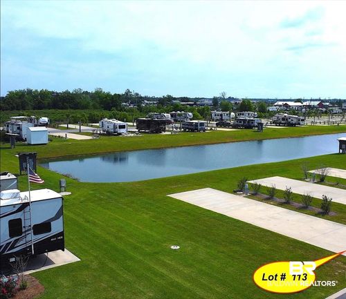 768 Vacation Cir, Foley, AL, 36535-9842 | Card Image