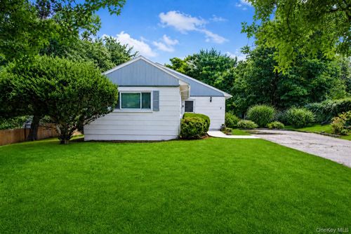 7 Tudor Pl, Hartsdale, NY, 10530-1210 | Card Image