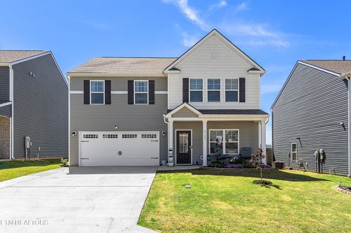 8108 Dennis Fox Ln, Knoxville, TN, 37938-3305 | Card Image