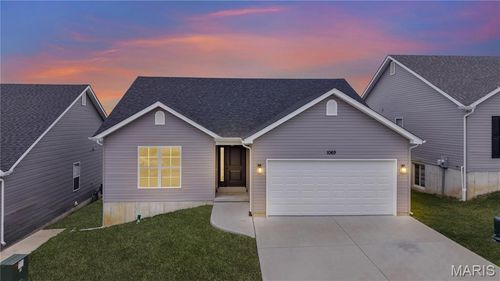 1069 Providence Way, Herculaneum, MO, 63048-1706 | Card Image