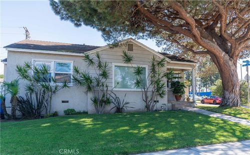 1150 Lynngrove Dr, Manhattan Beach, CA, 90266-4230 | Card Image