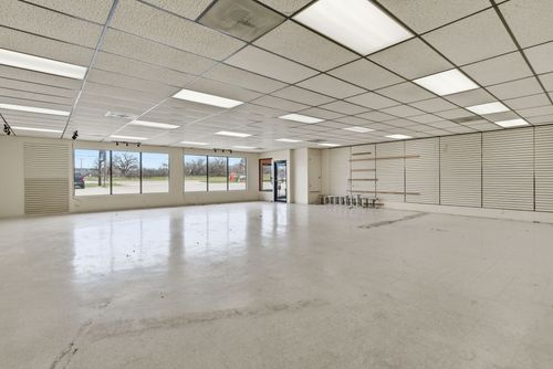 935 E Main St, Eastland, TX, 76448-3014 | Card Image
