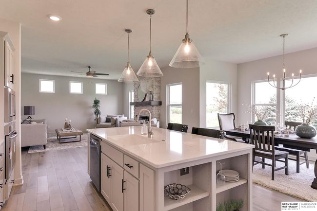 5513 N 191 St St, House other with 4 bedrooms, 3 bathrooms and 3 parking in Elkhorn NE | Image 27