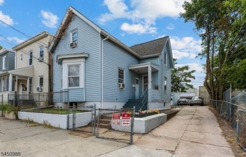 141 Kearney St, Paterson, NJ, 07522-1901 | Card Image