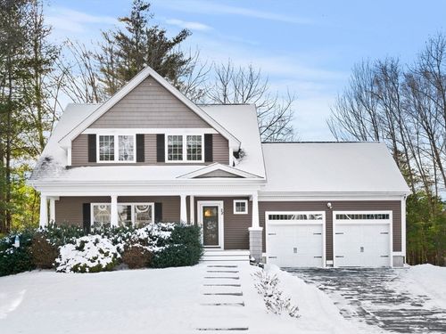 28 Halls Way, Seabrook, NH, 03874-4590 | Card Image