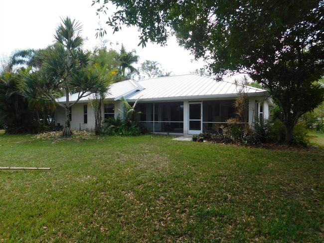 17609 72 Nd Rd N, House other with 3 bedrooms, 2 bathrooms and null parking in Loxahatchee FL | Image 4