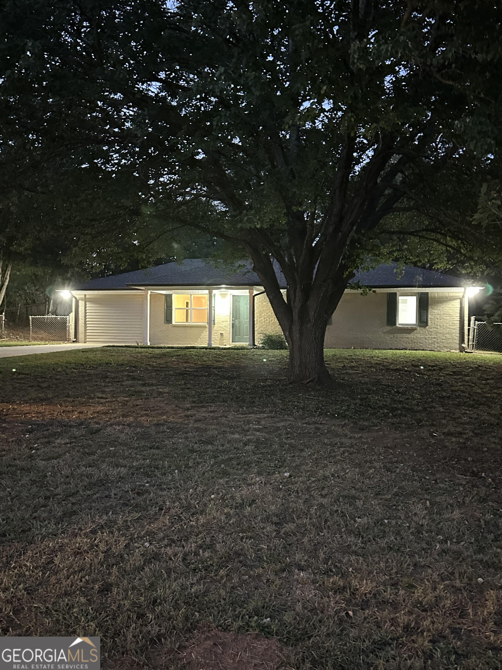 Windridge Dr, Covington, GA 30014