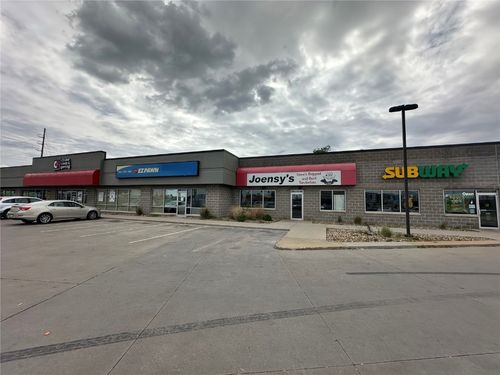 2660 Wiley Blvd Sw, Cedar Rapids, IA, 52404-6004 | Card Image