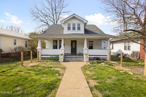 102 W Locust St, Johnson City, TN, 37604-6812 | Card Image