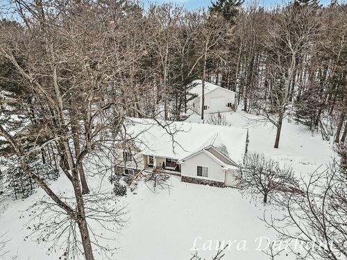 2468 Orchard Valley Dr, Fennville, MI, 49408-8461 | Card Image