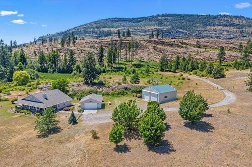 76 Kifer Rd, Kettle Falls, WA, 99141-9565 | Card Image