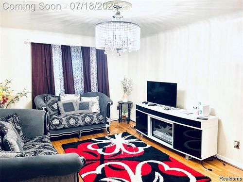 29288 29288 Park Street, Roseville, MI, 48066 | Card Image