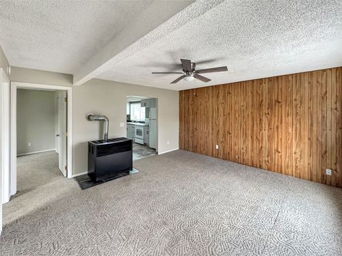 1301 4th St, Havre, MT, 59501-3882 | Card Image
