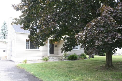 1716 Hart St, New Castle, PA, 16101-1316 | Card Image