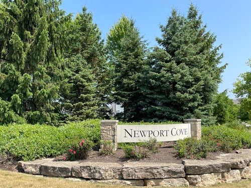 40590 N North Newport Drive, Antioch, IL, 60002 | Card Image